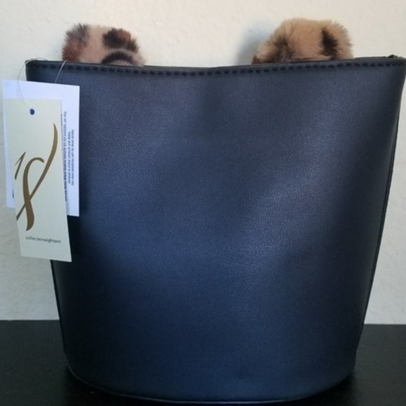 *NEW * - Collection 18 - Black Faux Leather Crossbody w/ Cheetah Handles - Picture 2 of 4